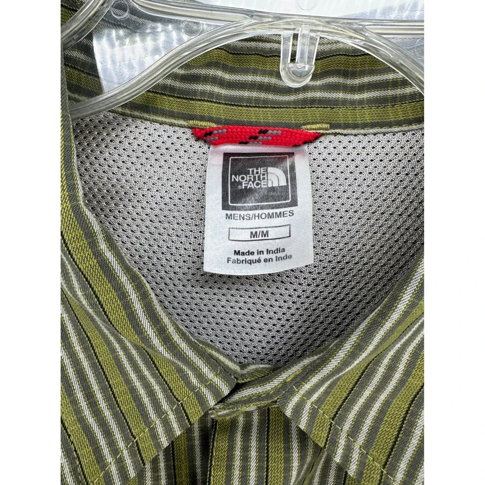 The North Face Mens Medium Olive Green Striped Long Sleeve Hiking Button Down‎